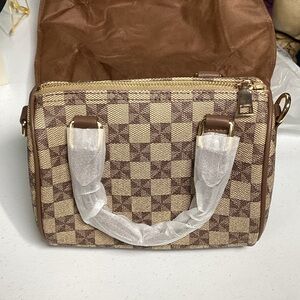 Checkered Brown and Cream Handbag Small 🤎🤎🤎